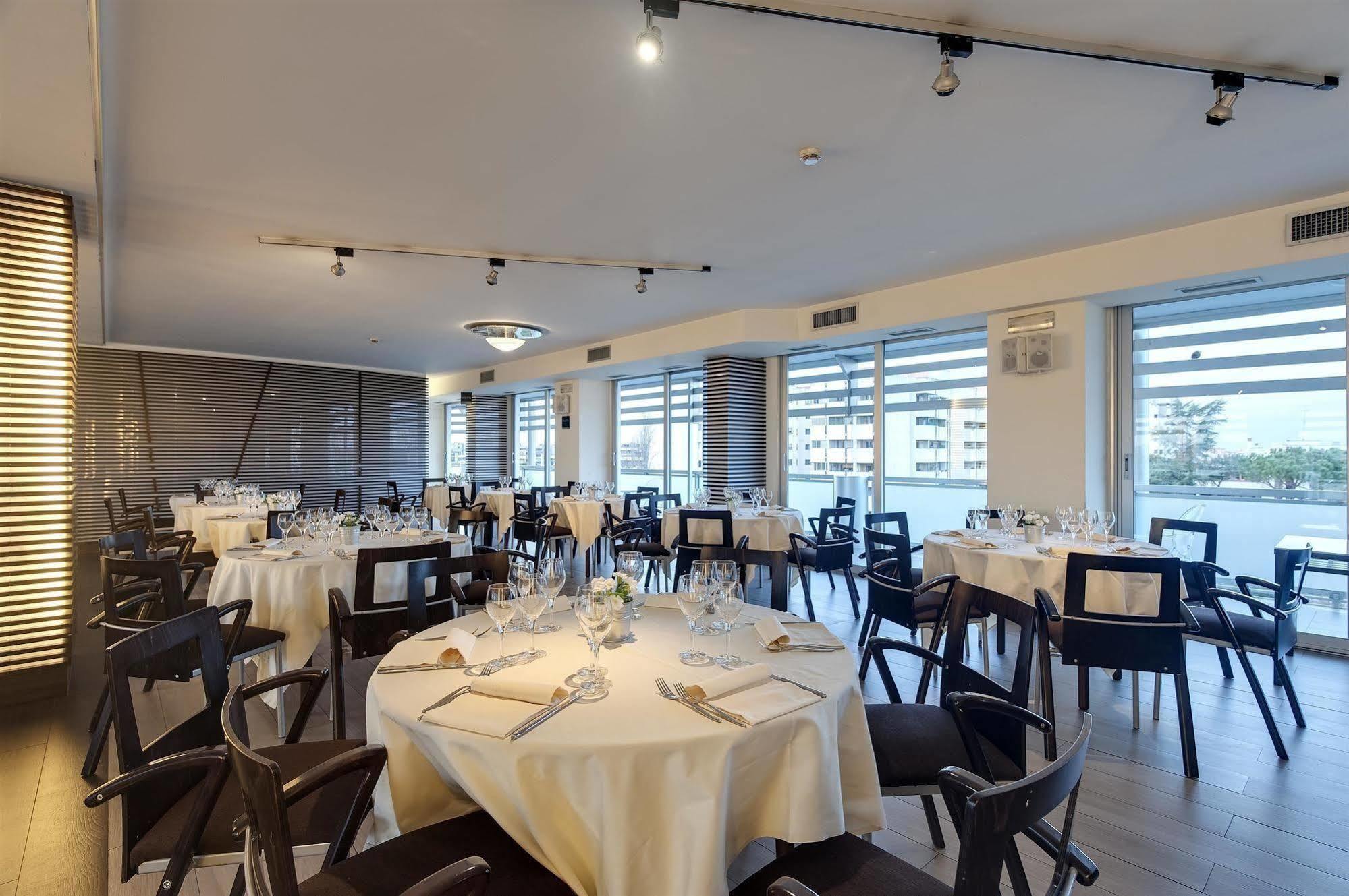 西方阿兰公园酒店